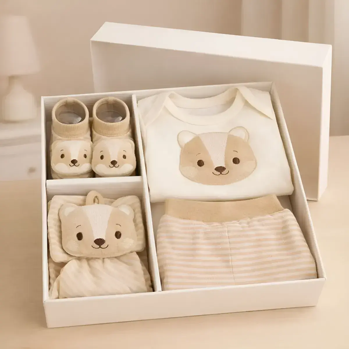 Kit Presente Bebê Recém Nascido Body Mijão Pantufa Naninha